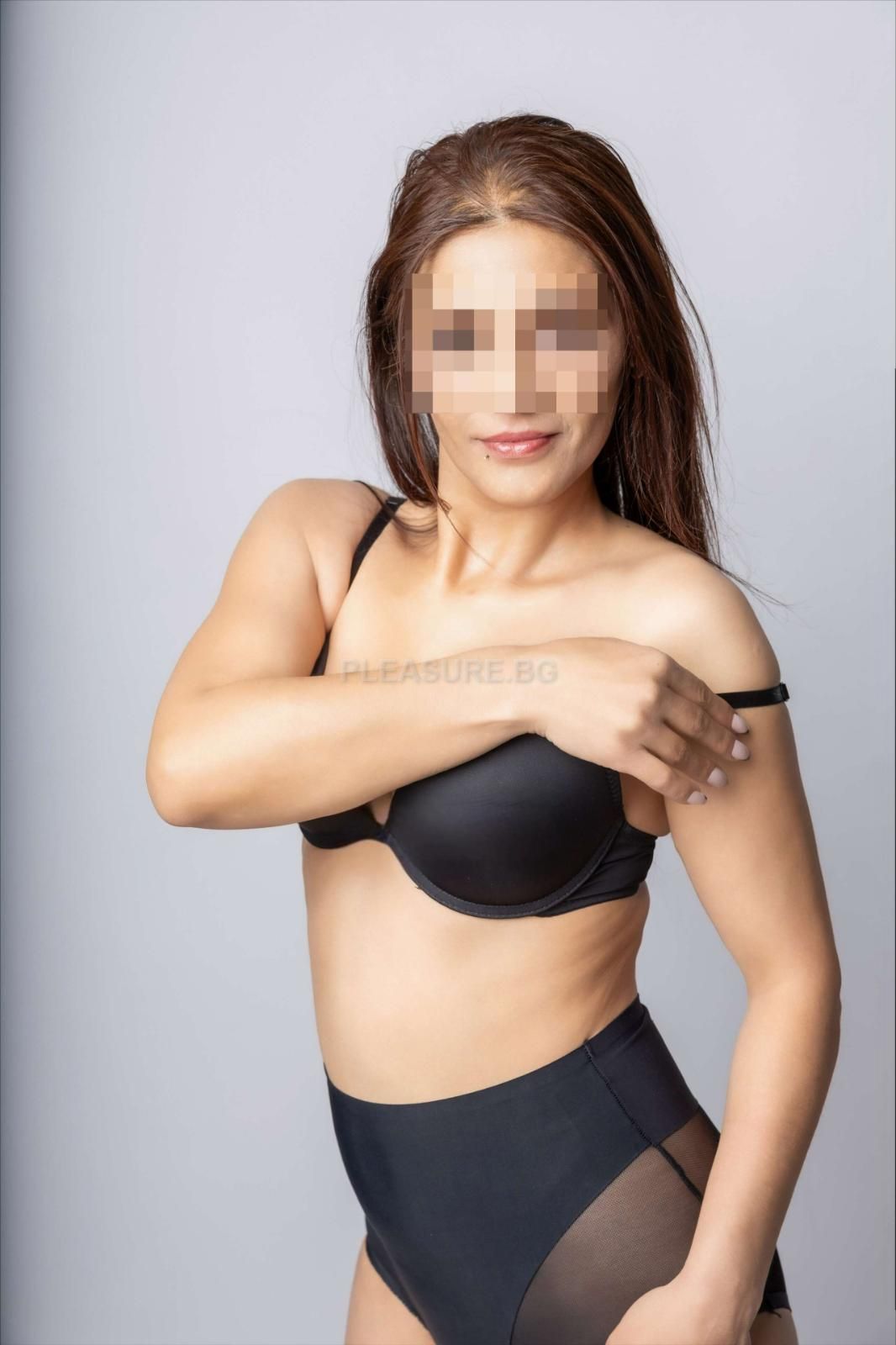 компаньонка New Baby Nicole👑 Възбудена и Мокра 💦 - Стандартен секс в град София - кестенява коса, кафяви очи